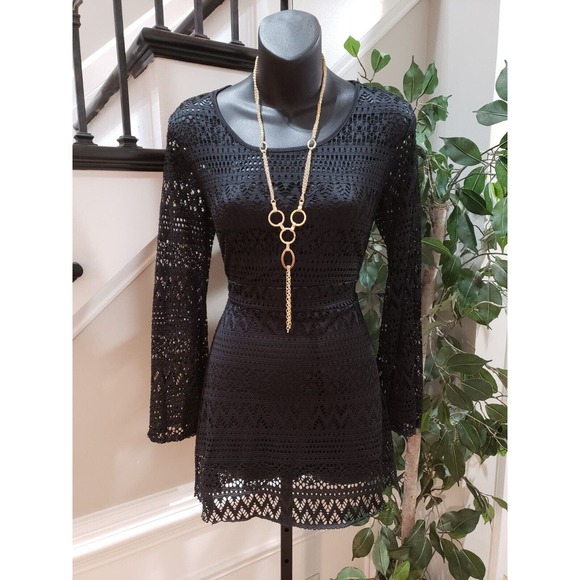 Love Culture Women's Black Polyester Round Neck Long Sleeve Knee Length Dress S